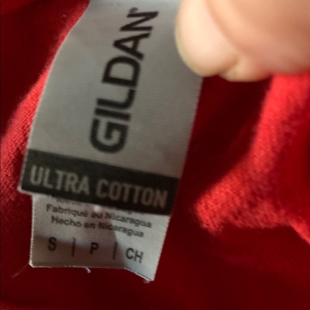 Gildan Red Short Sleeve Tee - Picture 3 of 4